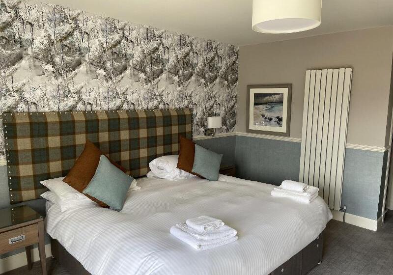 اتاق سوپریور, De Ville