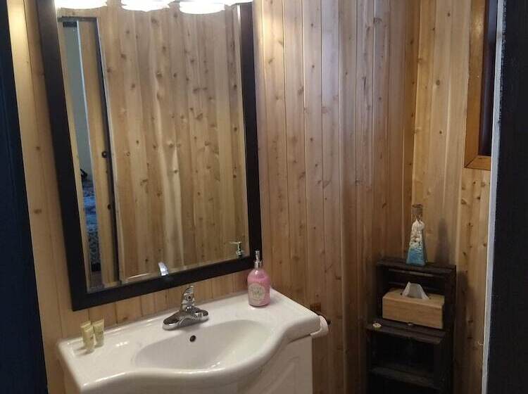 Номер Стандарт 2 Двуспальные Кровати, Dwight Riverside Inn