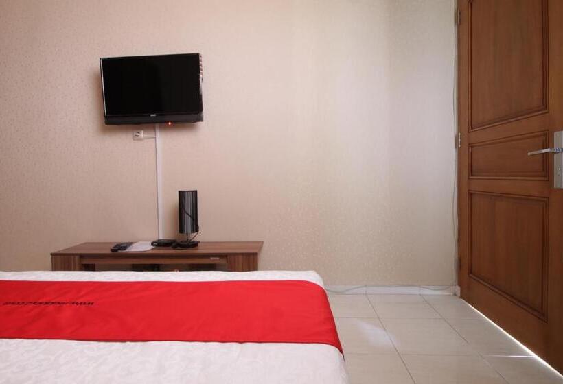Номер Стандарт, Reddoorz Syariah Near Mercu Buana University