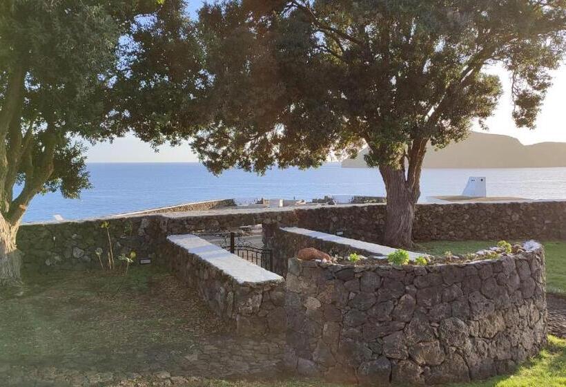 Бунгало Стандарт Вид на Море, Alluar Lodge