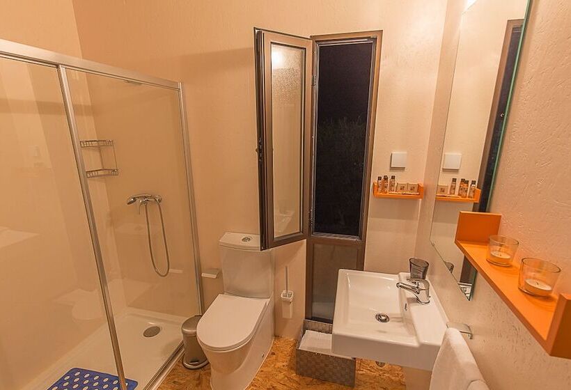 Семейное Бунгало, Alluar Lodge