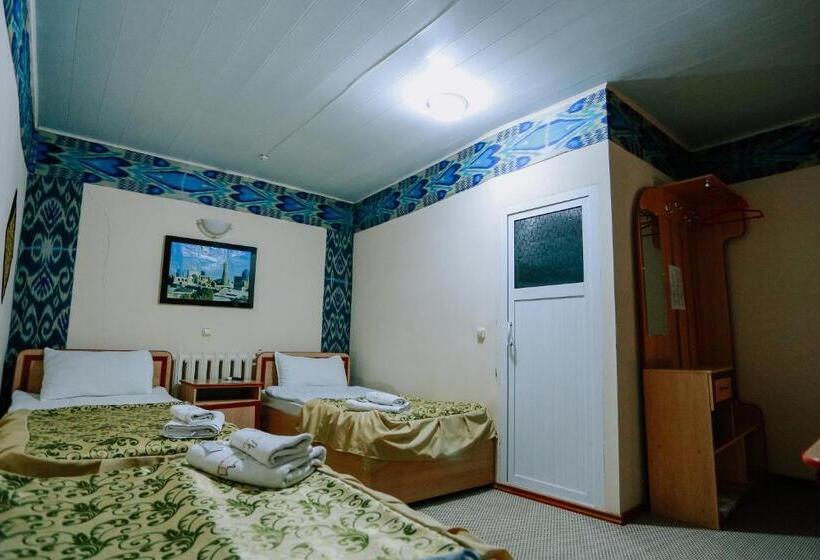 Трехместный Номер Комфорт, Bukhara House