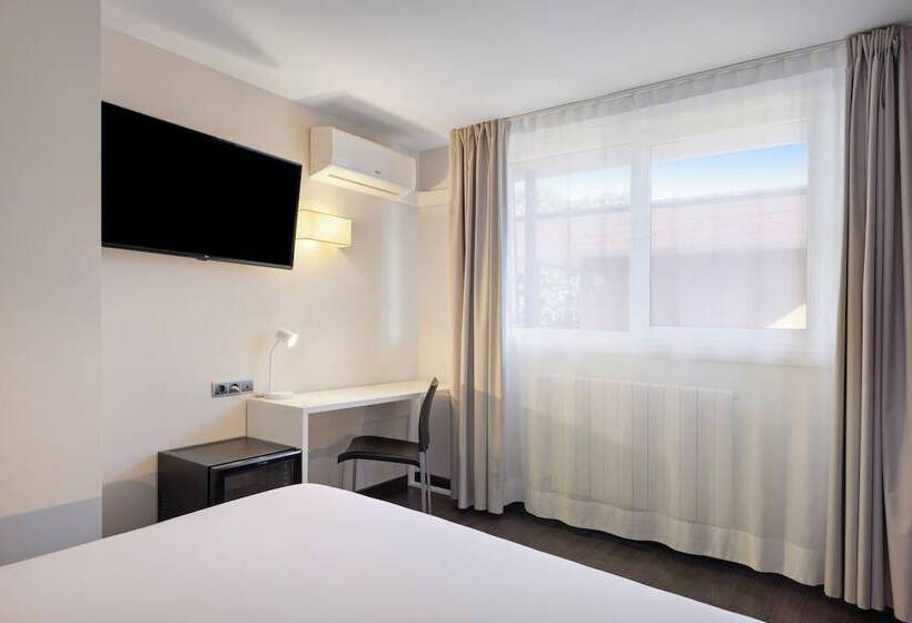 Номер Стандарт Индивидуальный, B&b Hotel Oviedo