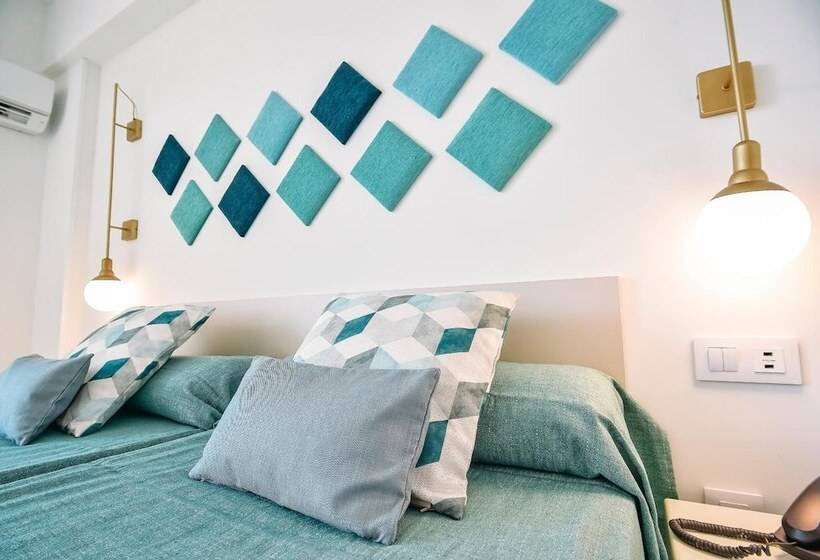 Quarto Estandar Vista Piscina, Gala Placidia 3* Sup