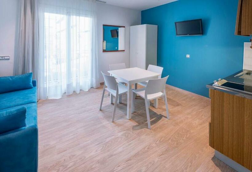 Апартаменты 1 Спальня с Балконом Вид на Бассейн, Ght Balmes, Hotel Aparthotel&splash