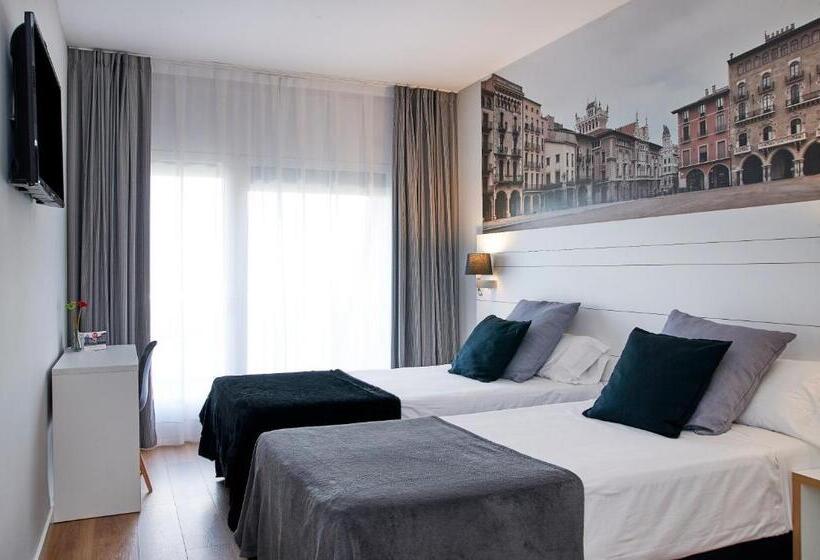 Chambre Standard, Can Pamplona