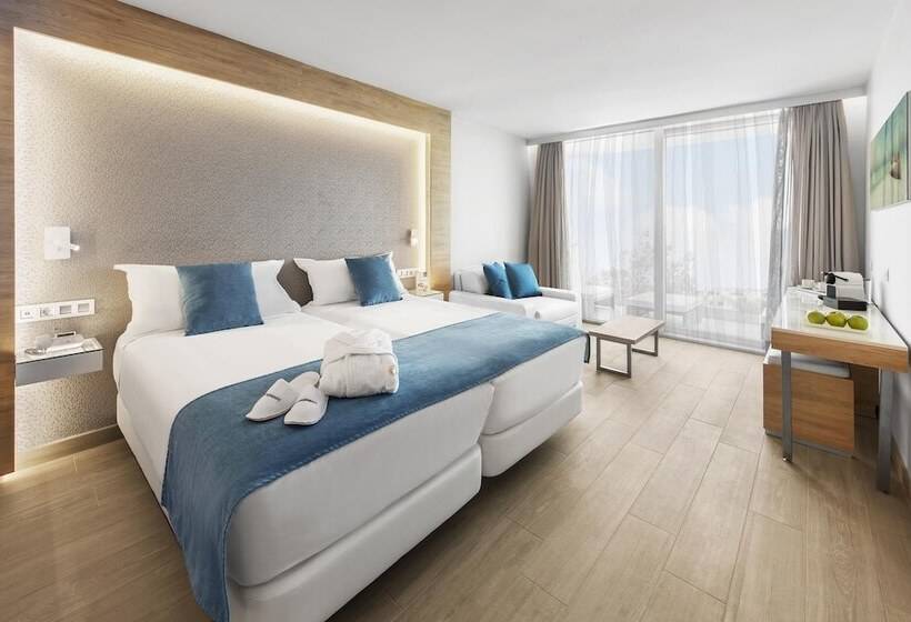 Номер Комфорт Вид на Бассейн, Elba Sunset Mallorca Thalasso Spa
