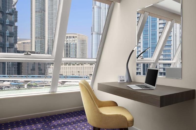 اتاق لوکس با چشم‌انداز شهر, Melia Plaza Valencia