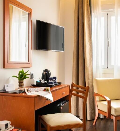Habitación Estándar, De Francia Y Paris