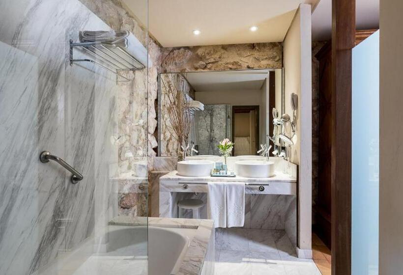 Номер Superior, Parador De Alarcon