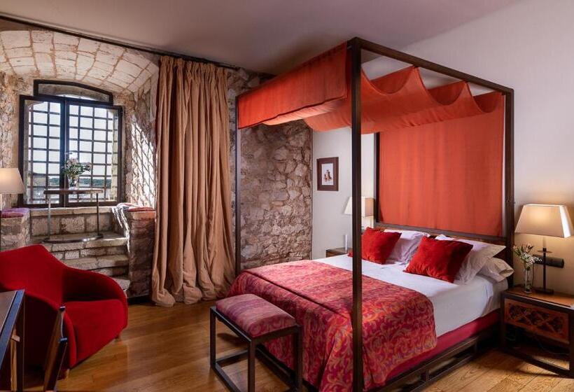 Номер Superior, Parador De Alarcon