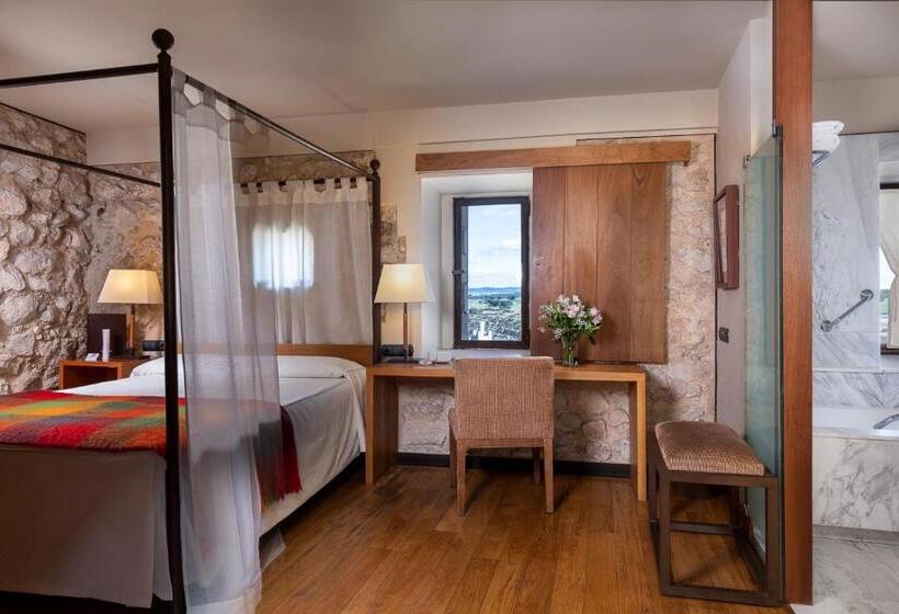 Номер Стандарт, Parador De Alarcon