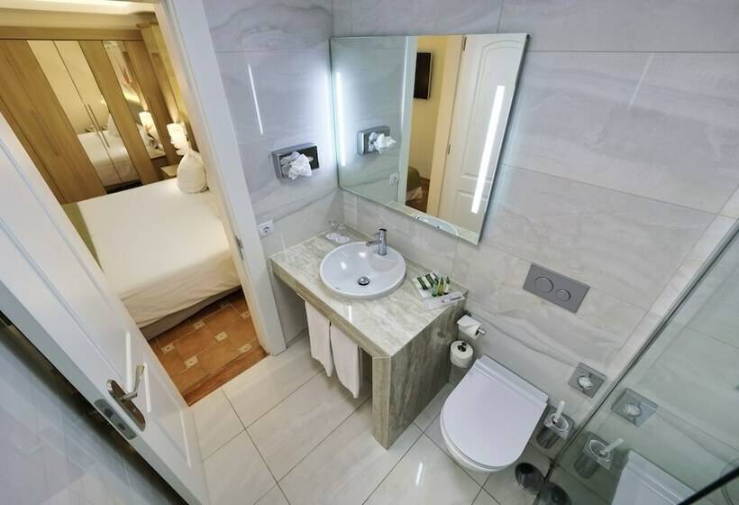 Suite Vista Piscina, Bull Costa Canaria & Spa - Adults Only