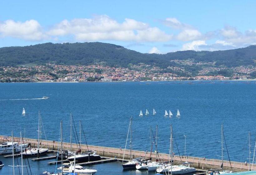 غرفة قياسية ثلاثية, Ciudad de Vigo