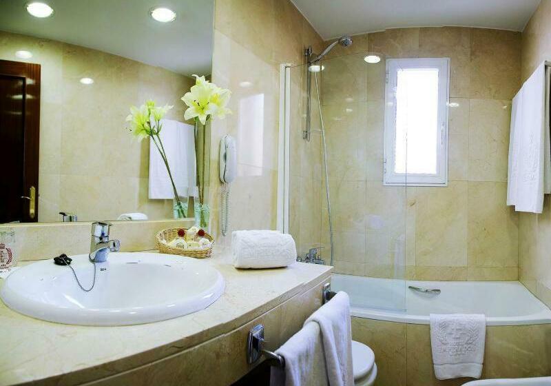 Habitación Estándar, Emperador