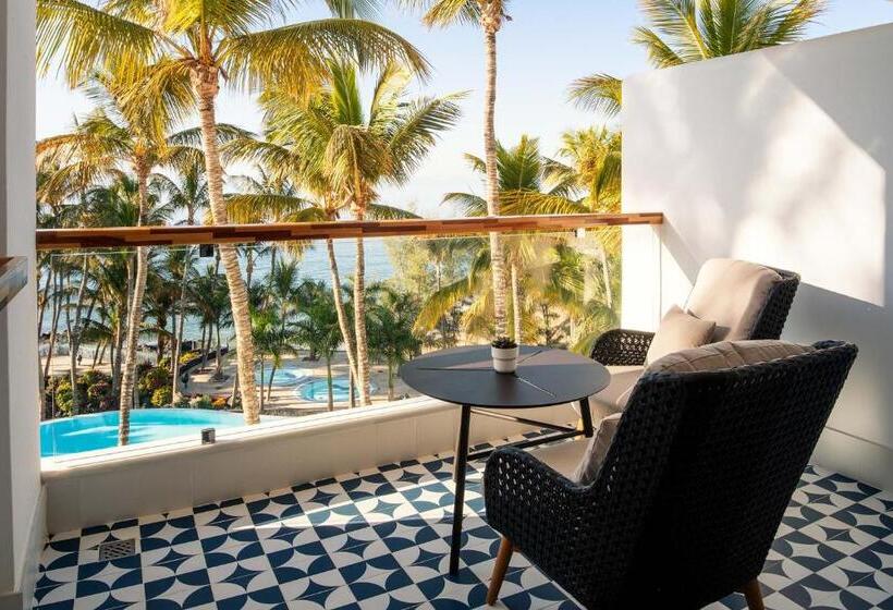 Полулюкс Вид на Море, Hotel Fariones