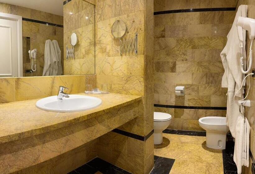 Номер Стандарт с доступом в Спа, Spa Termaeuropa Balneario Arnedillo