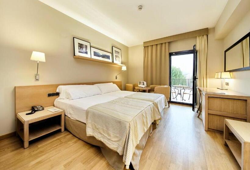 Номер Стандарт, Parador de La Seu D'Urgell