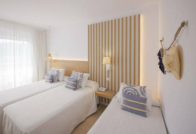 Triple Room Sea View, Cala Font