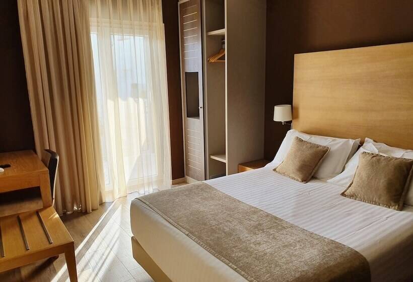 غرفة عائلية, Windsor Tossa   Adults Only 16