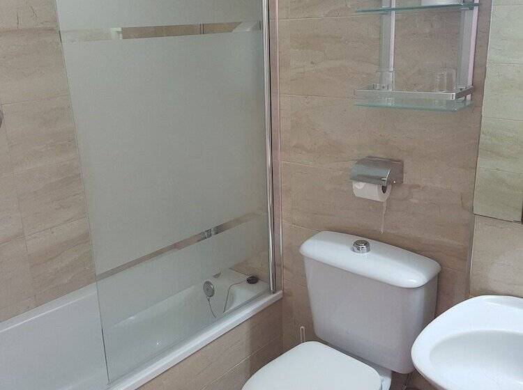 스탠다드 룸, Hostal Bahia