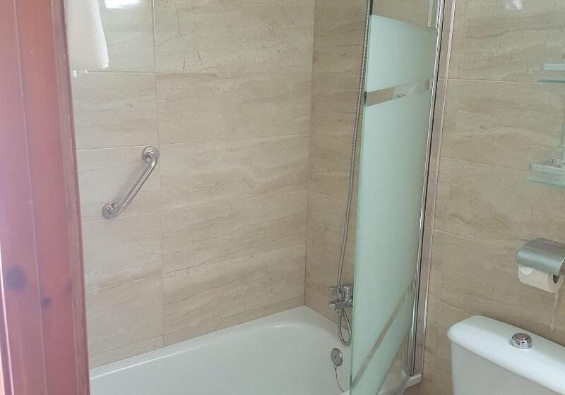 스탠다드 룸, Hostal Bahia