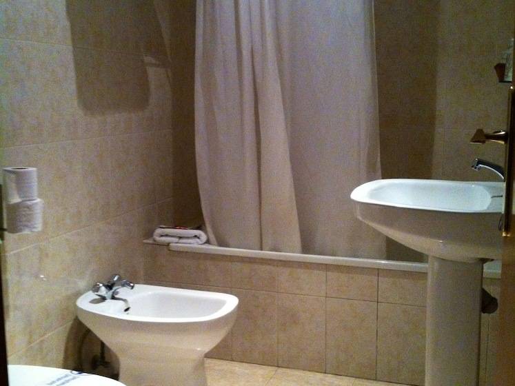 스탠다드 룸, Hostal León