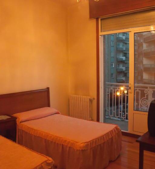 스탠다드 발코니 룸, Pensión Residencia Buenos Aires