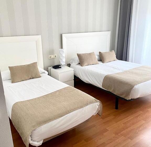 스탠다드 룸, Pensión Residencia Fornos