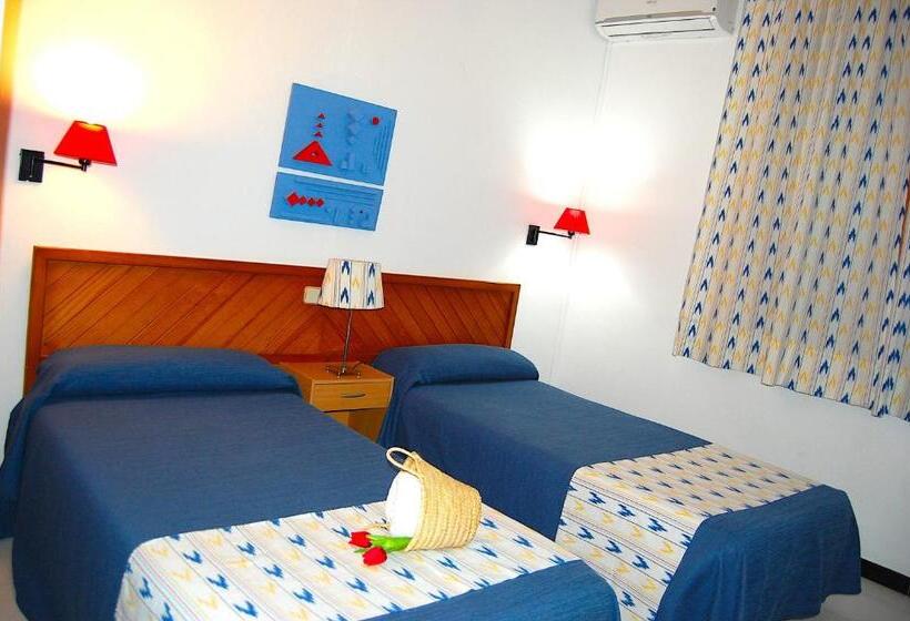 스탠다드 룸 가든 전망, Hostal Ca'n Tiu