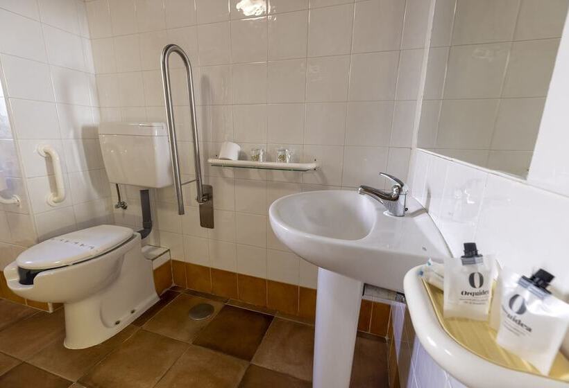 اتاق سوپریور, Hostal Restaurante Puerta Del Alcazar