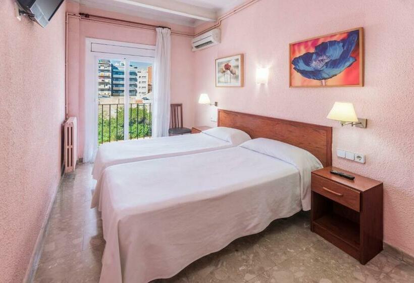 Номер Стандарт Совместная Ванная, Hostal Solimar