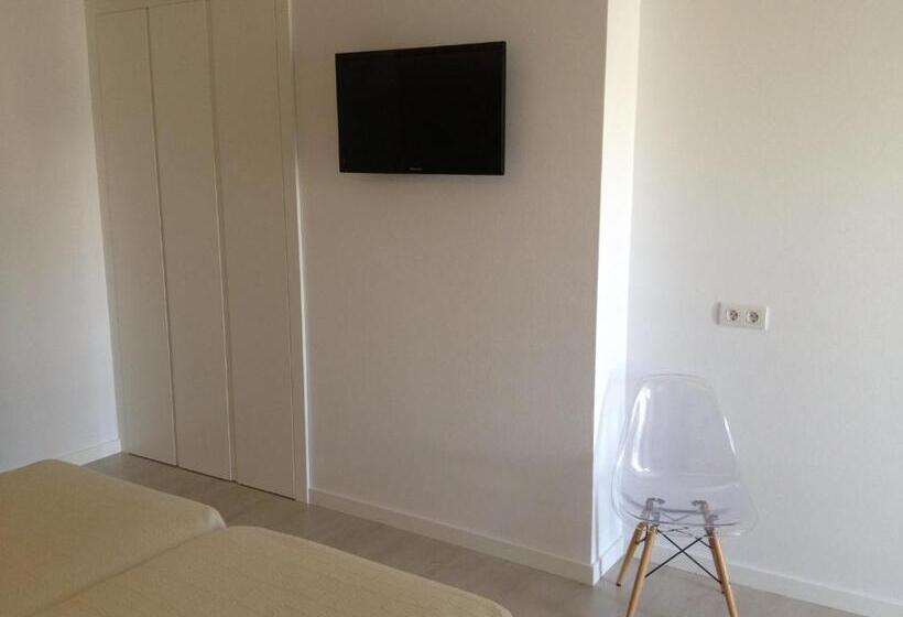 Номер Стандарт Вид на Сад, Hostal La Palma