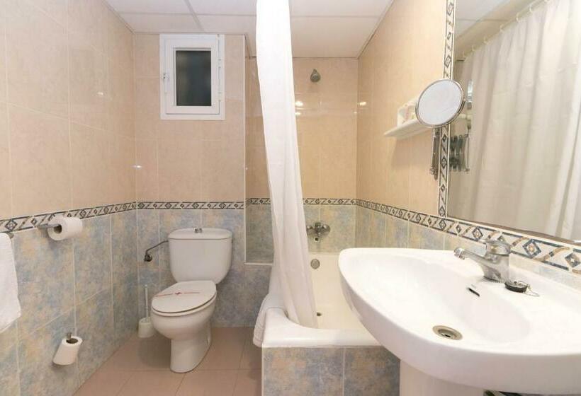 Номер Стандарт Вид на Море, The Red Hotel   Adults Only
