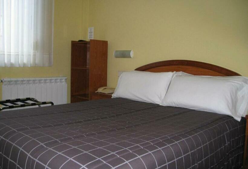 스탠다드 룸, Hostal Roma