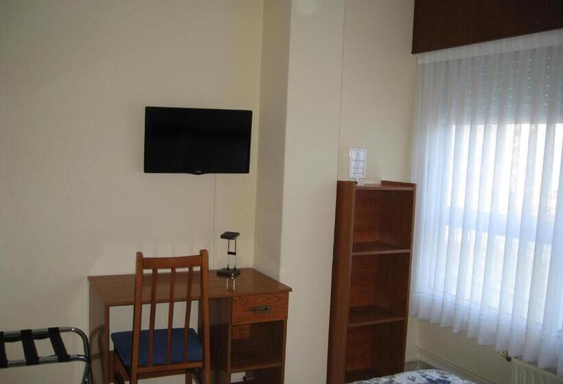 스탠다드 룸, Hostal Roma