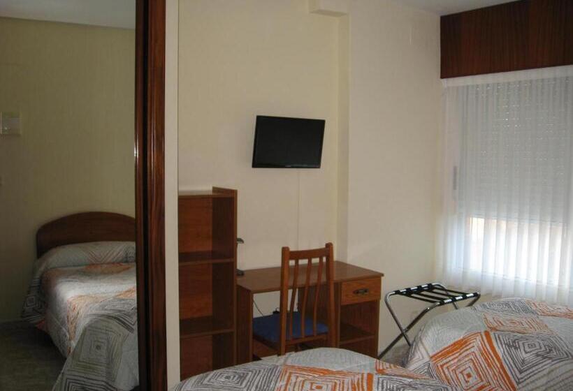 스탠다드 룸, Hostal Roma