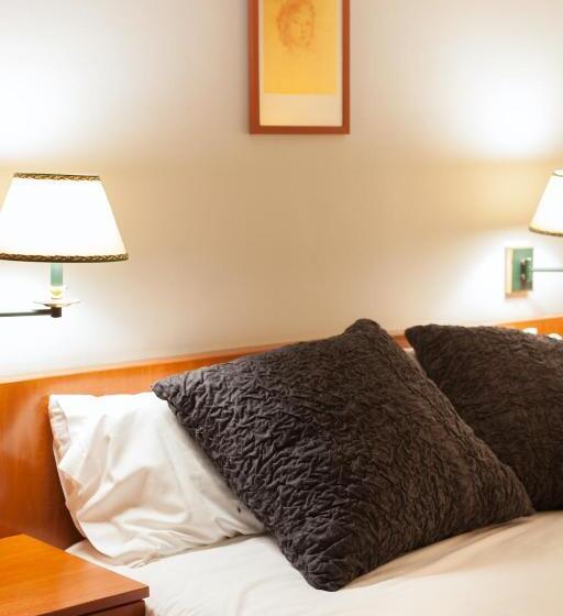 스탠다드 룸, Hostal Restaurant Roma