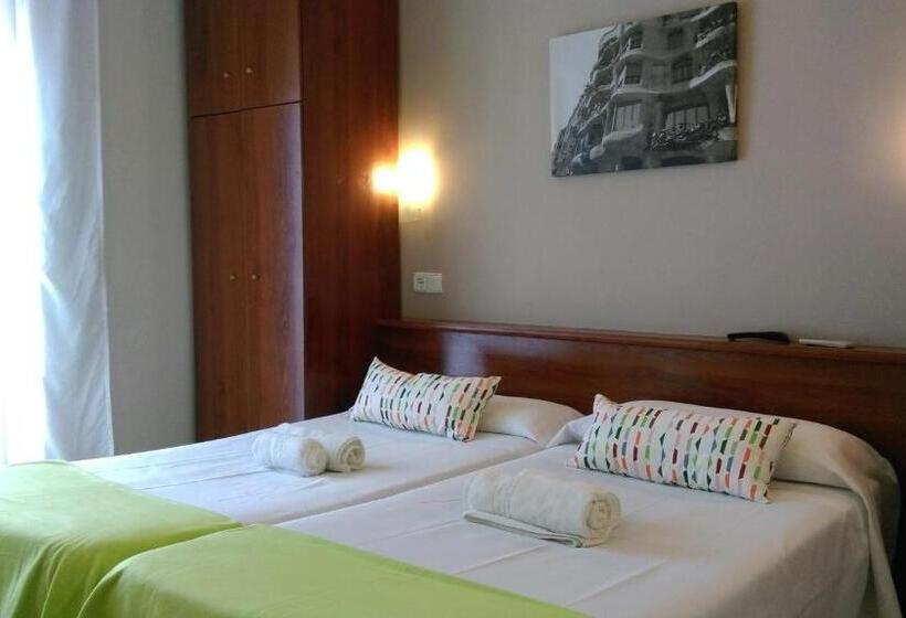 اتاق استاندارد, Hostal Termes