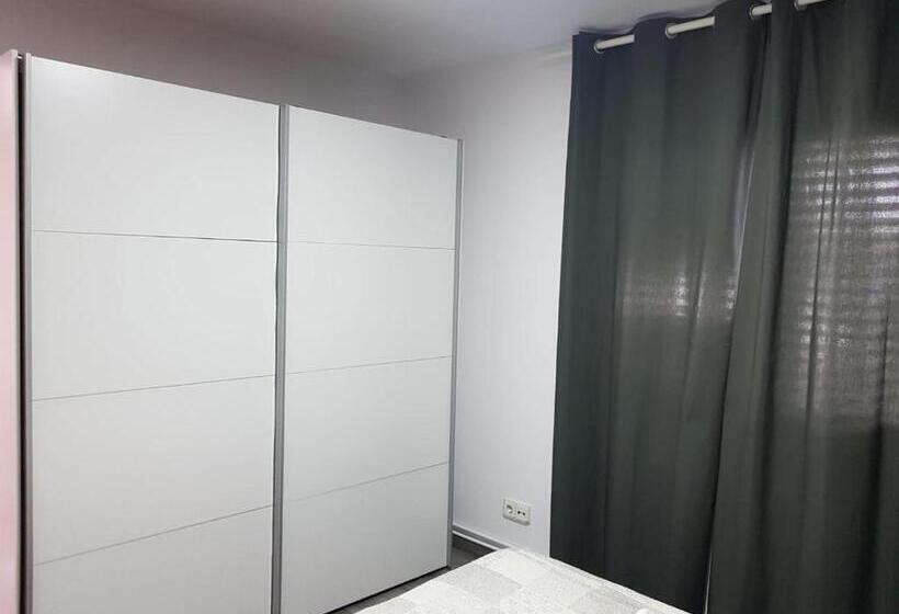 침실 1개 테라스 아파트, Hostal Termes