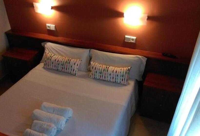 스탠다드 룸, Hostal Termes