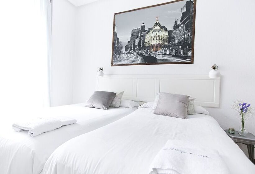 Habitación Estándar, Vázquez De Mella Gran Vía
