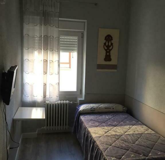 اتاق استاندارد یک تخته با سرویس بهداشتی مشترک, Hostal Rosales