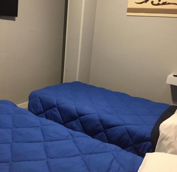 اتاق استاندارد, Hostal Rosales