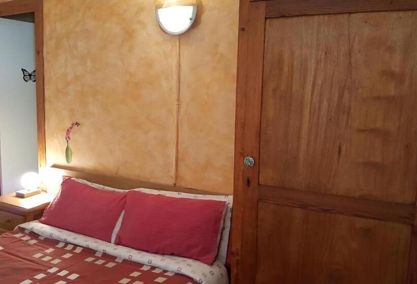 Номер Стандарт, Hostal La Cuineta De Cal Triuet