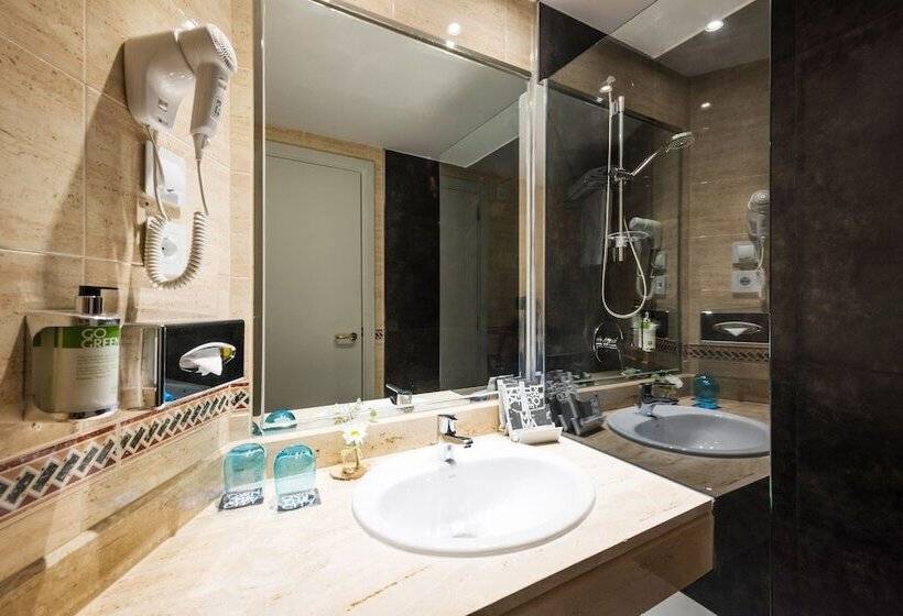 패밀리 룸, Guadalajara & Conference Center Affiliated by Melia