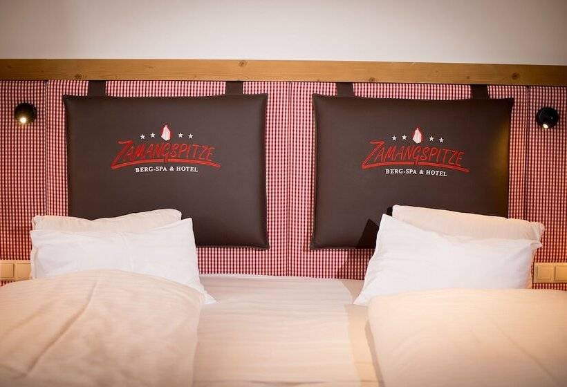 Номер Стандарт Трехместный, Berg Spa & Hotel Zamangspitze