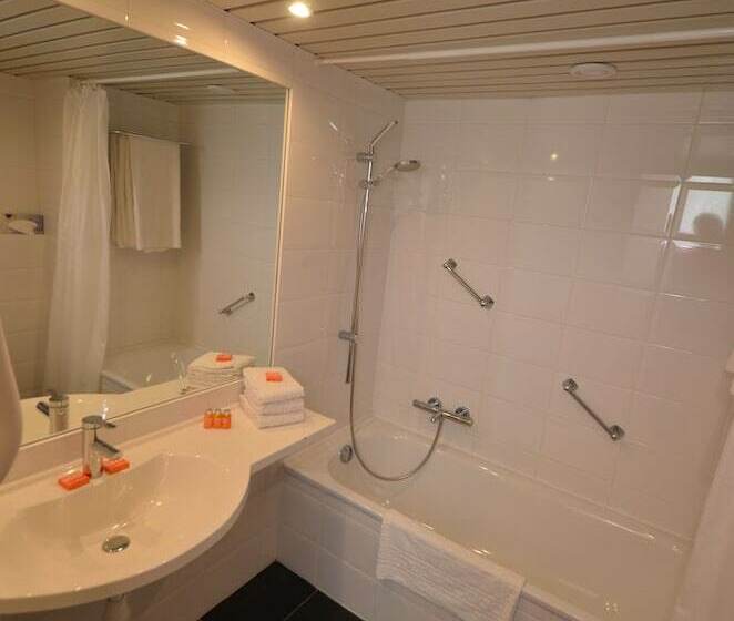 Habitación Triple Superior, Bedford Hotel & Congress Centre Brussels