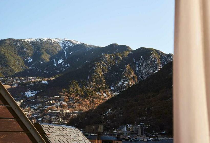 带观景的高级间, NH Andorra La Vella