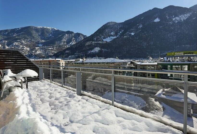 带观景的高级间, NH Andorra La Vella